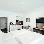 Haus Am Dom - Und * Cologne