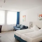 Haus Am Dom - Und * Cologne