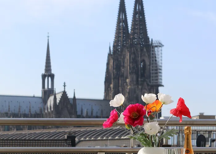 Haus Am Dom - Und * Cologne