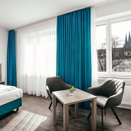 Haus Am Dom - Und Apartment *