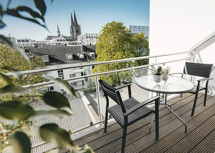 Haus Am Dom - Und Köln